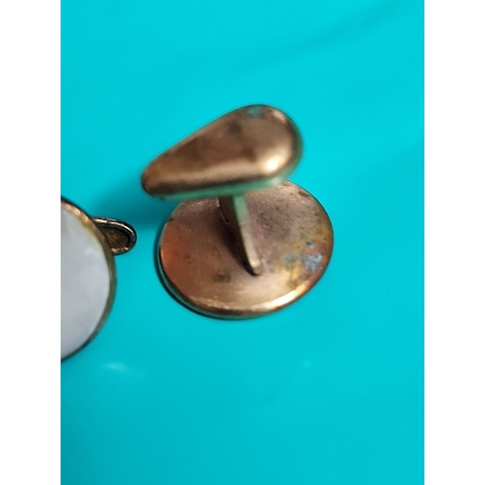 Vintage Faceted Mother of Pearl Gold Tone Collar Buttons Mid-Century Retro - Picture 2 of 6